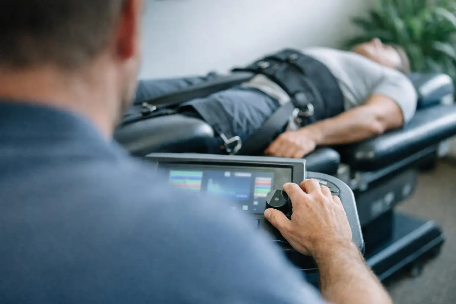 How Spinal Decompression applies to Chiropractor services in Savannah, United States—practical illustration