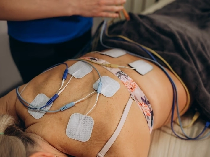 Professional Muscle Stimulation Therapy services by Arrowhead Clinic in Savannah, GA — licensed Chiropractor provider