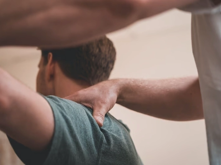 Professional Shoulder Pain Treatment services by Arrowhead Clinic in Savannah, GA — licensed Chiropractor provider